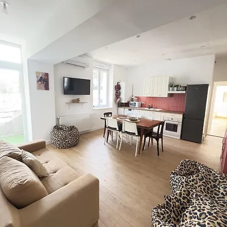 Apartment La Terrasse De - 3 Bedrooms - Air Conditioned